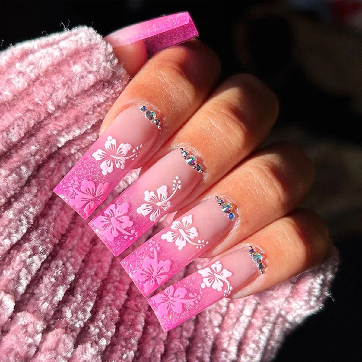 Hot New 24Pcs Long Square Red French White Border Heart Full Coverage Wearable Fake Nail Press on Nail Art