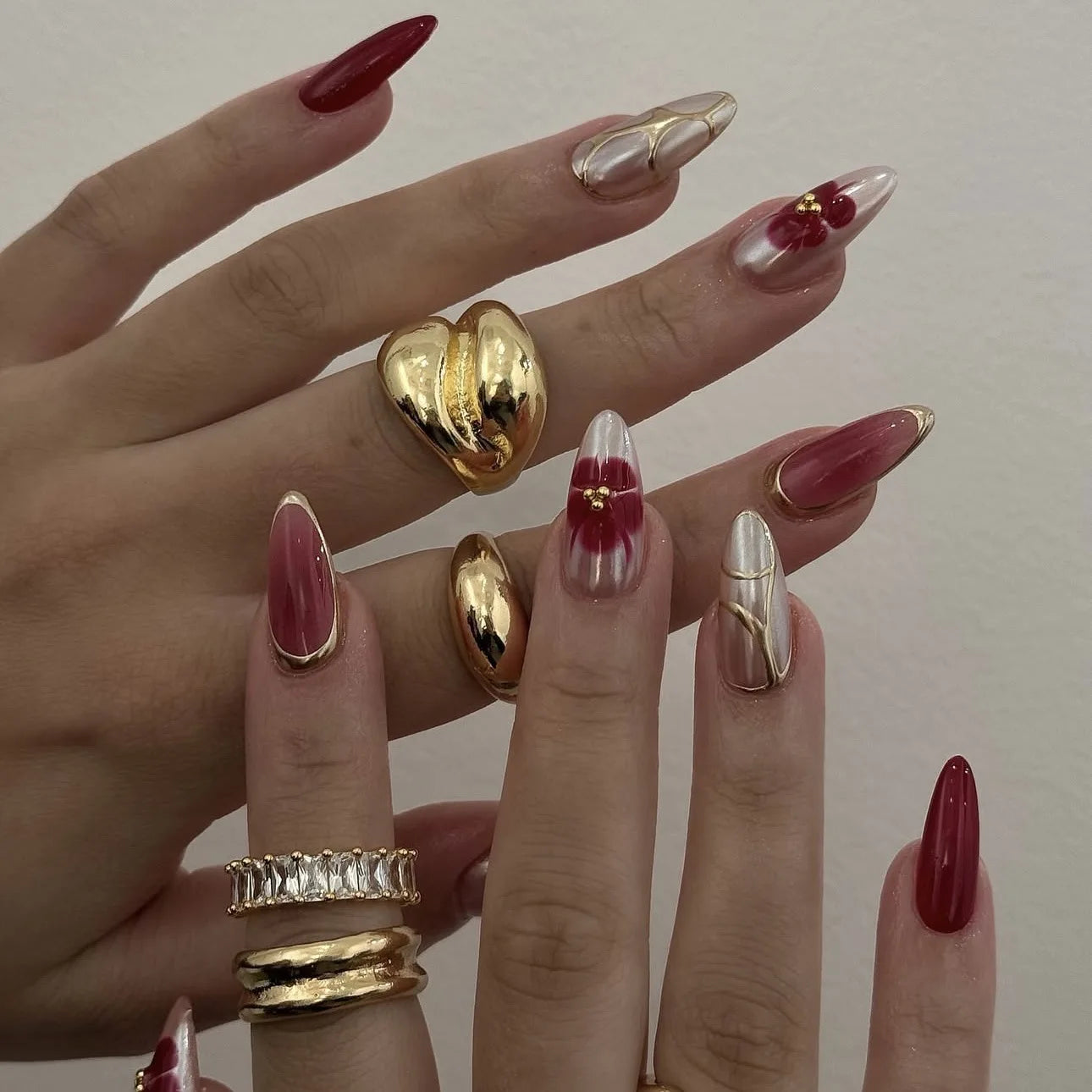 24pcs Press on Nails Red French Round Almond False Nails with Flower Design Short Fake Nail Tips Wearable Manicure Sets Finished